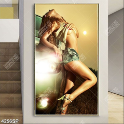 Tranh người mẫu mặc váy nghệ thuật