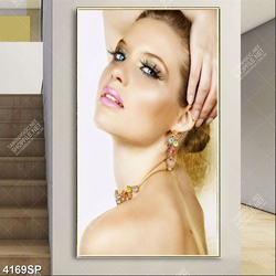 Tranh người mẫu make up