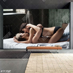 Tranh gương mặt cô gái trẻ