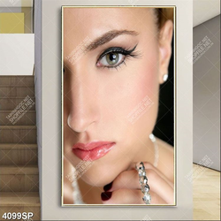 Tranh gương mặt đẹp treo spa