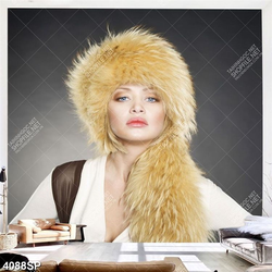 Tranh cô gái tóc vàng