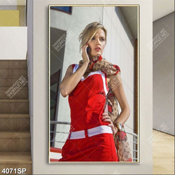 Tranh cô gái mặc váy đỏ