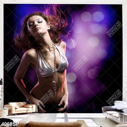 Tranh người mẫu trẻ gợi cảm