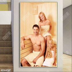 Tranh gia đình trong phòng xông hơi