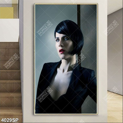 Tranh cô gái tóc ngắn gợi cảm