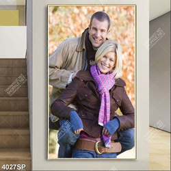 Tranh cặp đôi trẻ cười rạng rỡ