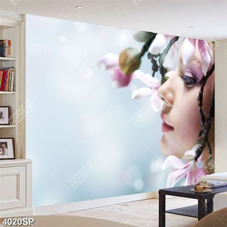 Tranh gương mặt bên cành hoa lan