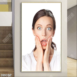 Tranh gương mặt bất ngờ