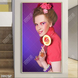 Tranh người mẫu make up