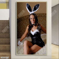 Tranh cô hầu gái sexy