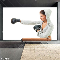 Tranh cô gái tập boxing