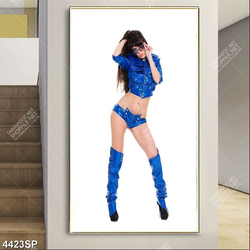 Tranh cô gái mặc trang phục sexy màu xanh coban
