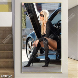 Tranh người đẹp và xế hộp