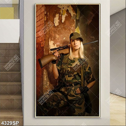 Tranh cô nàng cầm súng cá tính
