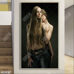 Tranh hai cô gái trẻ gợi cảm