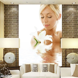 Tranh cô gái và bông hoa lan trắng treo tường spa