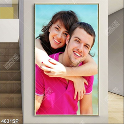 Tranh cặp đôi trẻ cười rạng rỡ