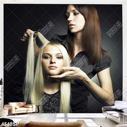 Tranh hai cô gái trẻ đẹp