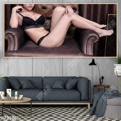 Tranh người mẫu bikini gợi cảm ngồi tạo dáng trên ghế