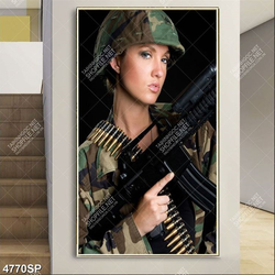 Tranh cô lính xinh đẹp