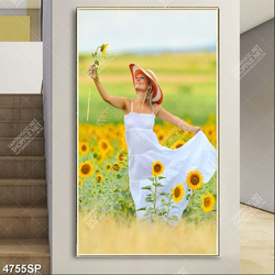 Tranh cô gái đứng giữa cánh đồng hoa hướng dương