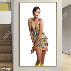 Tranh cô gái trẻ mặc váy hoa