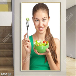 Tranh cô gái cầm bát salat SP7651