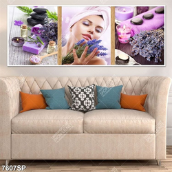 Tranh người đẹp và hoa oải hương in file gốc