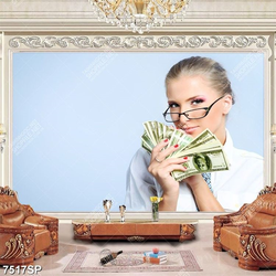 Tranh cô gái cầm tiền đô la