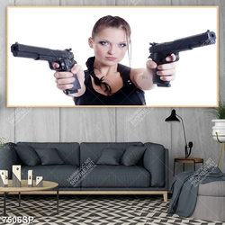 Tranh cô gái cá tính cầm súng SP7506