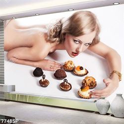 Tranh người đẹp bên những chiếc bánh
