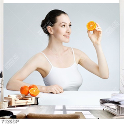 Tranh cô gái xinh đẹp SP7125