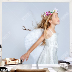 Tranh bé gái mặc váy trắng SP6985