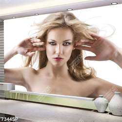 Tranh người đẹp tóc vàng SP7344