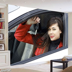 Tranh cô gái ngồi trong xe ô tô SP6940