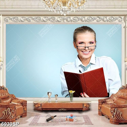 Tranh cô gái đeo kính SP6930