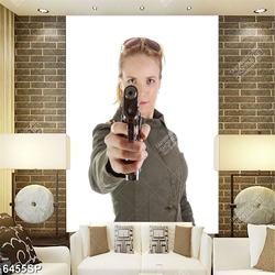 Tranh cô gái cầm súng SP6455