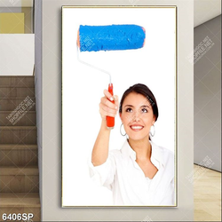 Tranh cô gái cầm lăn sơn SP6406