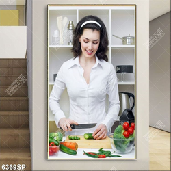 Tranh cô gái cắt rau củ SP6369