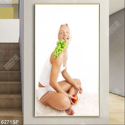 Tranh cô gái và chùm nho xanh