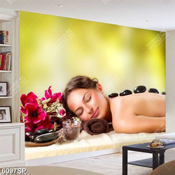 Tranh người đẹp nằm chườm đá nóng SP6097
