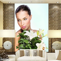 Tranh người đẹp ôm bó hoa ly trắng