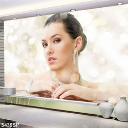 Tranh cô gái trẻ xinh đẹp mã số SP5439