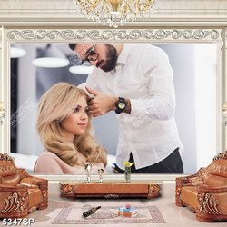 Tranh cô gái làm tóc trong salon