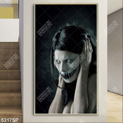 Tranh cô gái có gương mặt quái dị