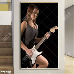 Tranh người đẹp đánh đàn ghi ta