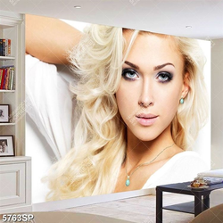 Tranh người đẹp tóc vàng SP5763