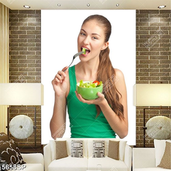 Tranh cô gái trẻ ăn salat