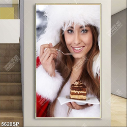 Tranh người đẹp ăn bánh