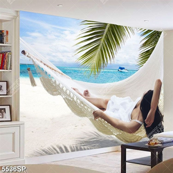 Tranh cô gái nằm võng ngắm biển